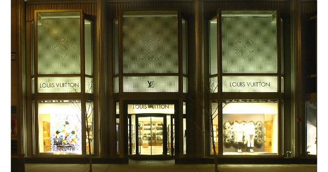 Plow Into Mile Vuitton In Smash-&-Grab Burglary - The Chicagoist