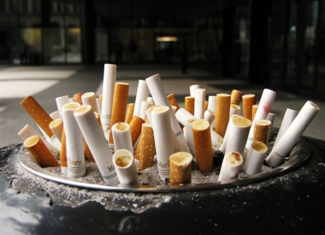 2013_11_25_cigarettes.jpg