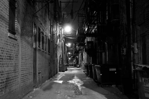An alley off of Wentworth.