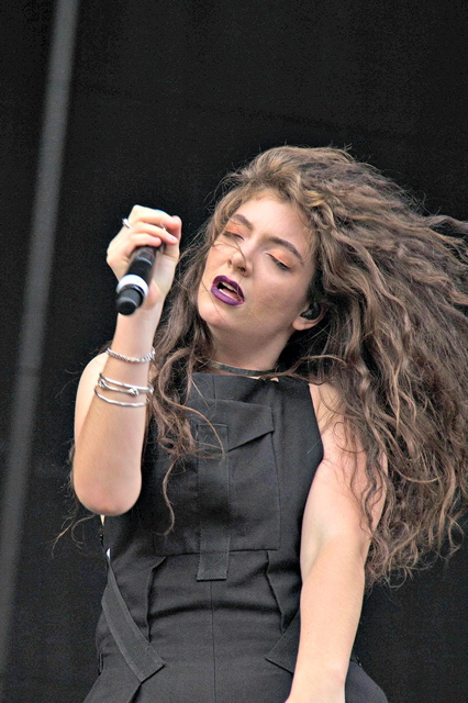 Lorde. Photo by Jessica Mlinaric/Chicagoist