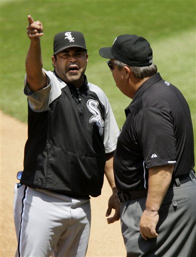 Ozzie argues (and gets ejected)