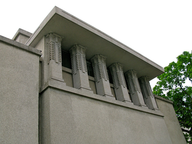 Unity Temple (Frank Lloyd Wright, 1905-08)\r\n