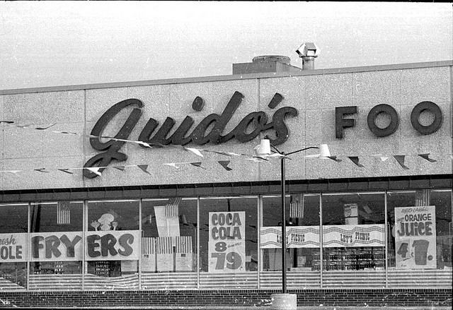 Guido\'s Foods, Addison, IL 1974 \<a href=\"http://www.flickr.com/photos/jarchie/3408440382/in/set-72157616191751027\"\>Joe+Jeanette Archie\<\/a\>\r\n