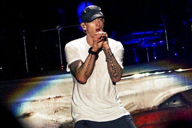 Eminem \<a href=\"http://www.flickr.com/photos/joshuamellin/6016645783/in/pool-57589156@N00/\"\>Joshua Mellin\<\/a\>\r\n