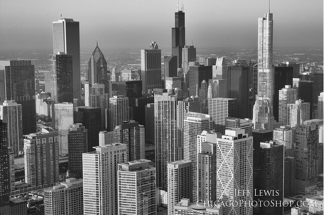 \<a href=\"http://www.flickr.com/photos/chicagophotoshop/6224140056/in/pool-57589156@N00/\"\>Jeff Lewis\<\/a\>\r\n