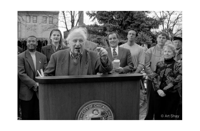 At the 1998 dedication of the Algren Fountain at Damen and Division&mdash;a big intersection in Algren\'s life&mdash;Studs, with his wife Ida at his left and Mayor Richard M. Daley behind him&mdash;supporting a Nelson Algren project. A fountain, at last, as Studs remarked irreverently,\" an Algren project that some Mayor Daley approved of. It still gives me pleasure.\"\r\n