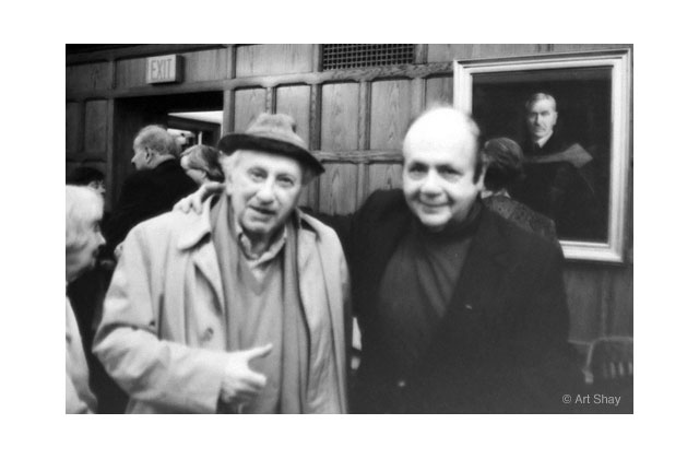 Even an out of focus snapshot by a fan  is a valuable keepsake. He was telling the fotog, \"You should see the snaps this guy made of Algren on the street.\"\r\n