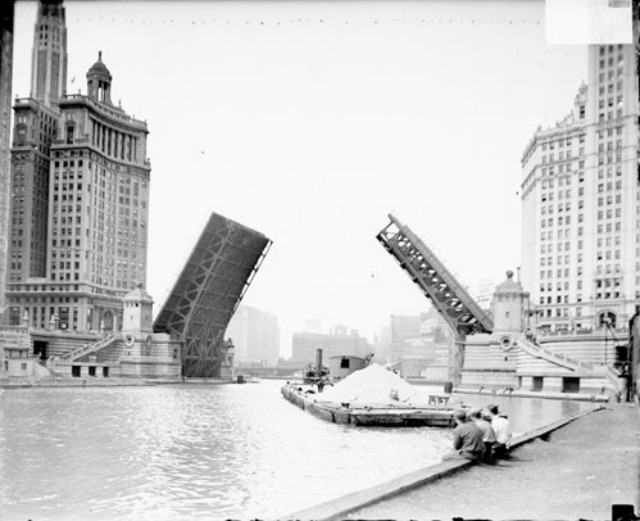 DN-0089208, Chicago Daily News negatives collection, Chicago History Museum. \r\n