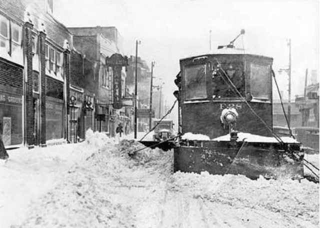 Plow-mounted streetcar, 1939\r\n