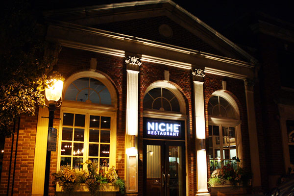 Niche Restaurant in Geneva, Ill.
