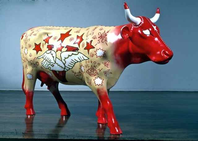 Vaca Victoria, 1999\r\nFiberglass, acrylic\r\n56â x 92â x 27â\r\nGift of Averill and Bernard Leviton